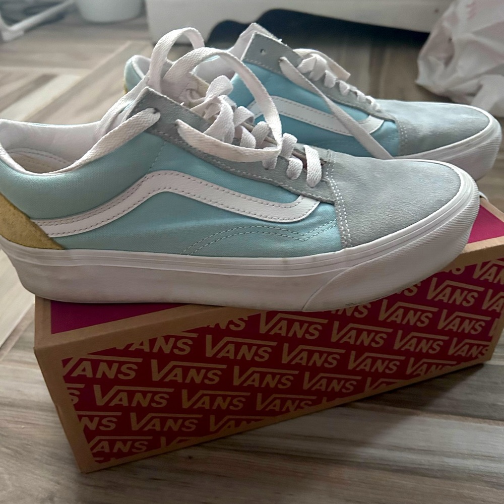 Vans platform